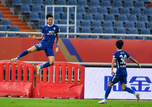 开云登录入口-高准翼反戈战斩获三镇首球不窃喜：双方踢得都很好